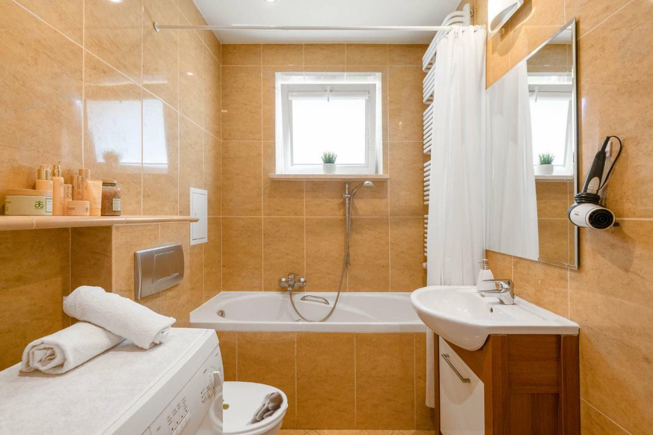 Apartament Goka Like It Leilighet Warszawa Eksteriør bilde